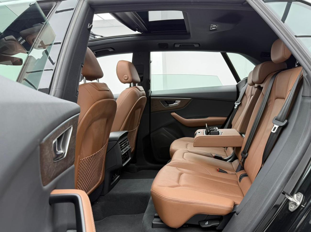 Audi Q8 2024 Audi Q8 Progress 55 TFSI Quattro, 2029 Audi Warranty + Service Pack, Low Km, Fully Loaded, GCC