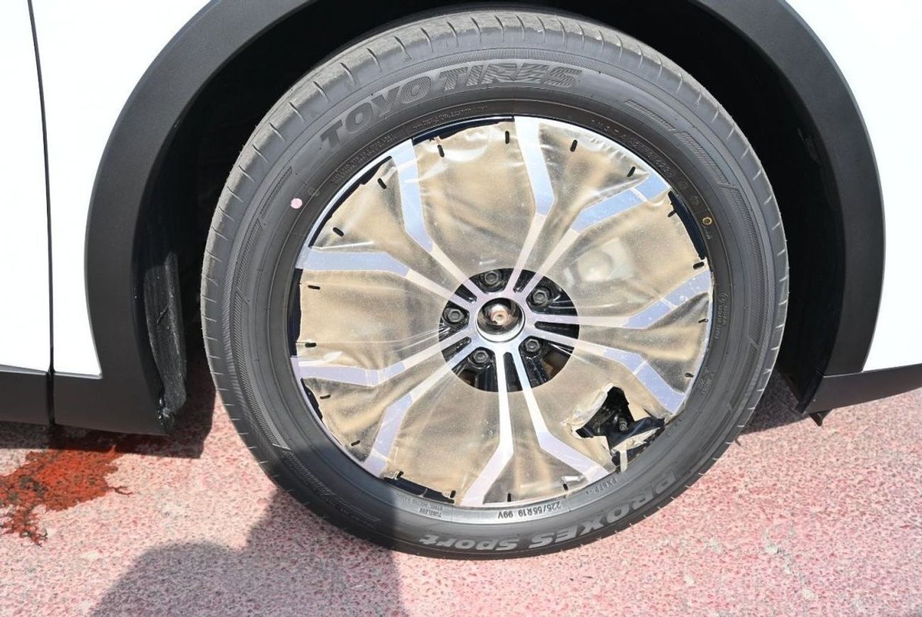 تويوتا كراون تويوتا كراون 2.5 لتر هايبرد، سيدان، دفع أمامي، 4 أبواب، لون أبيض، موديل 2023