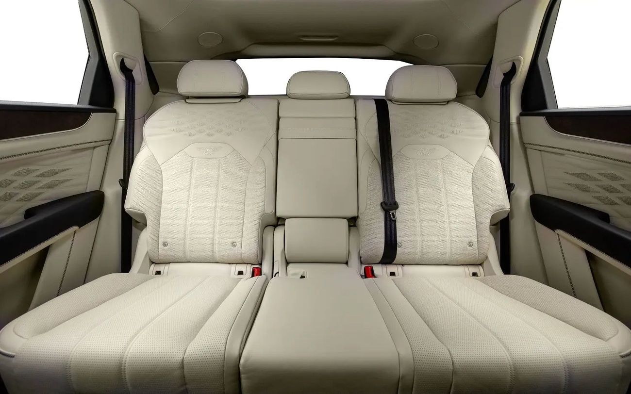 Bentley Bentayga Azure 4.0T -  Spec