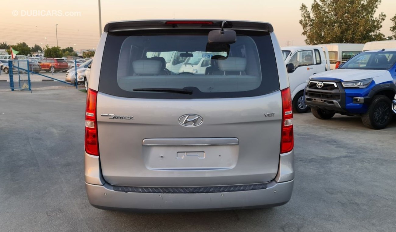 Hyundai H-1 Starex GRAND STAREX - 2015 A/T - DSL - SUPER CLEAN