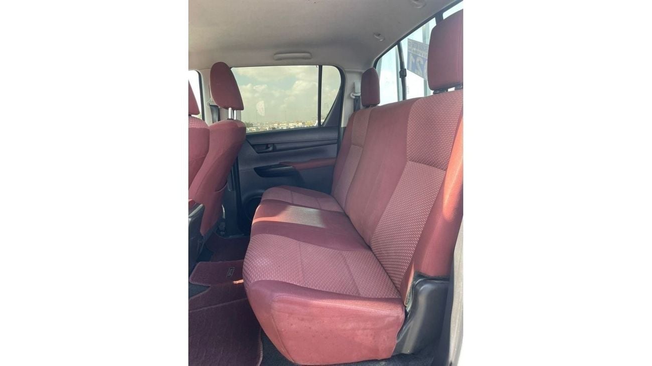 Toyota Hilux 2019 Toyota Hilux 2.7L V4 - AWD 4x4 - Full Option Automatic - Patrol -