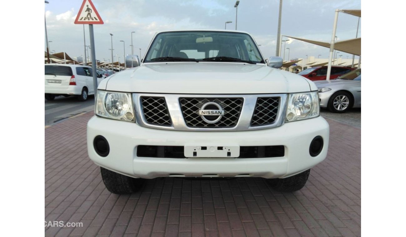 Nissan Patrol Nissan patrol 2009 safari orginal pint free accedant for sale