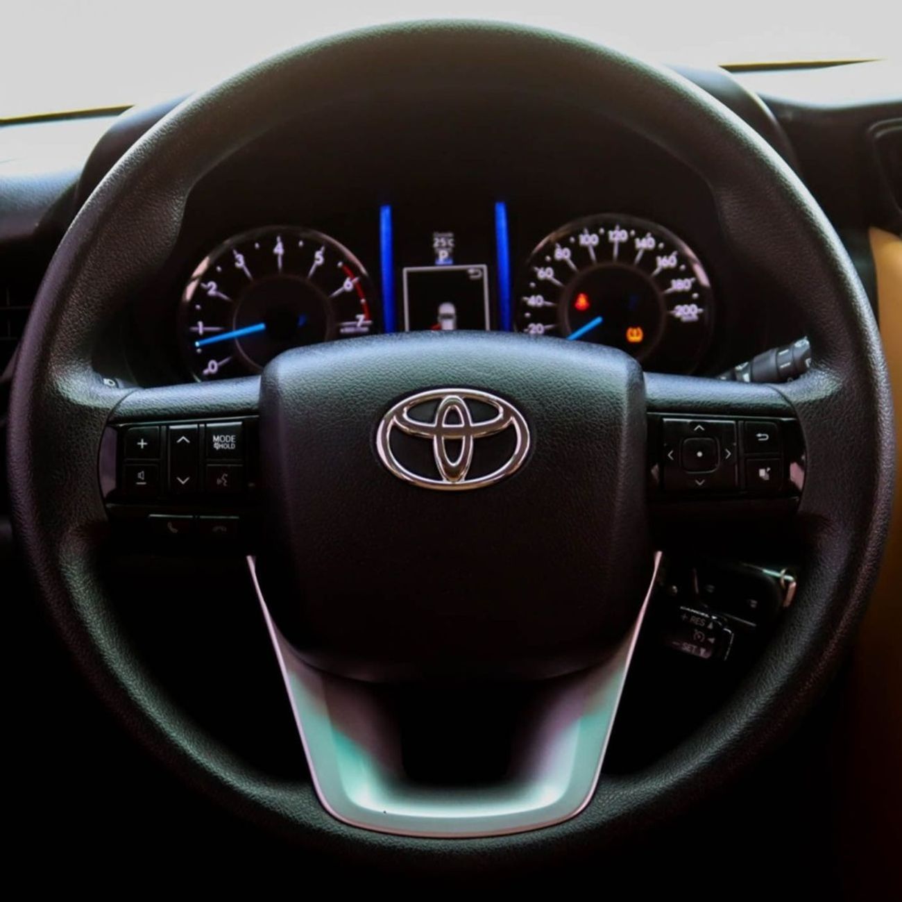 Toyota Fortuner 2.7L EXR Toyota Fortuner 2.7L | 2019 GCC Original Paint & Accident Free | excellent condition