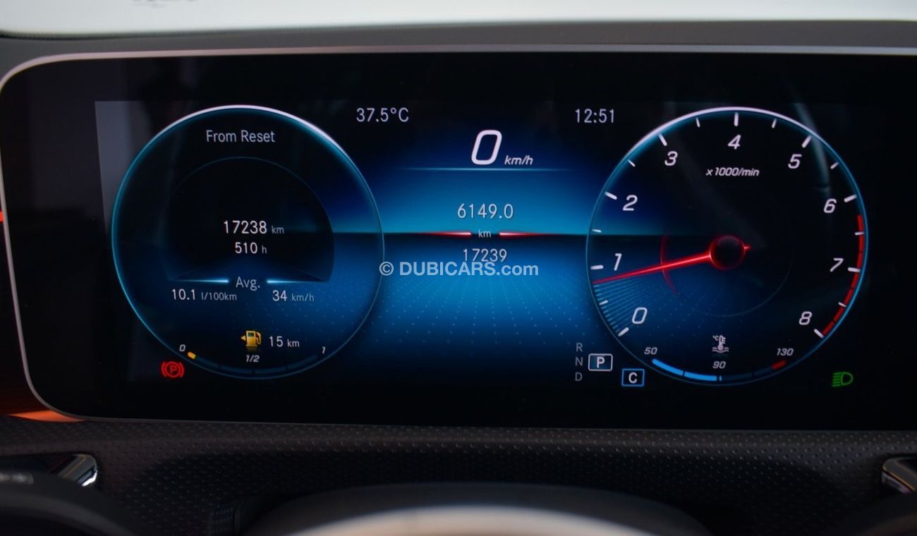 Mercedes-Benz A 250 Premium + Mercedes A250 AMG