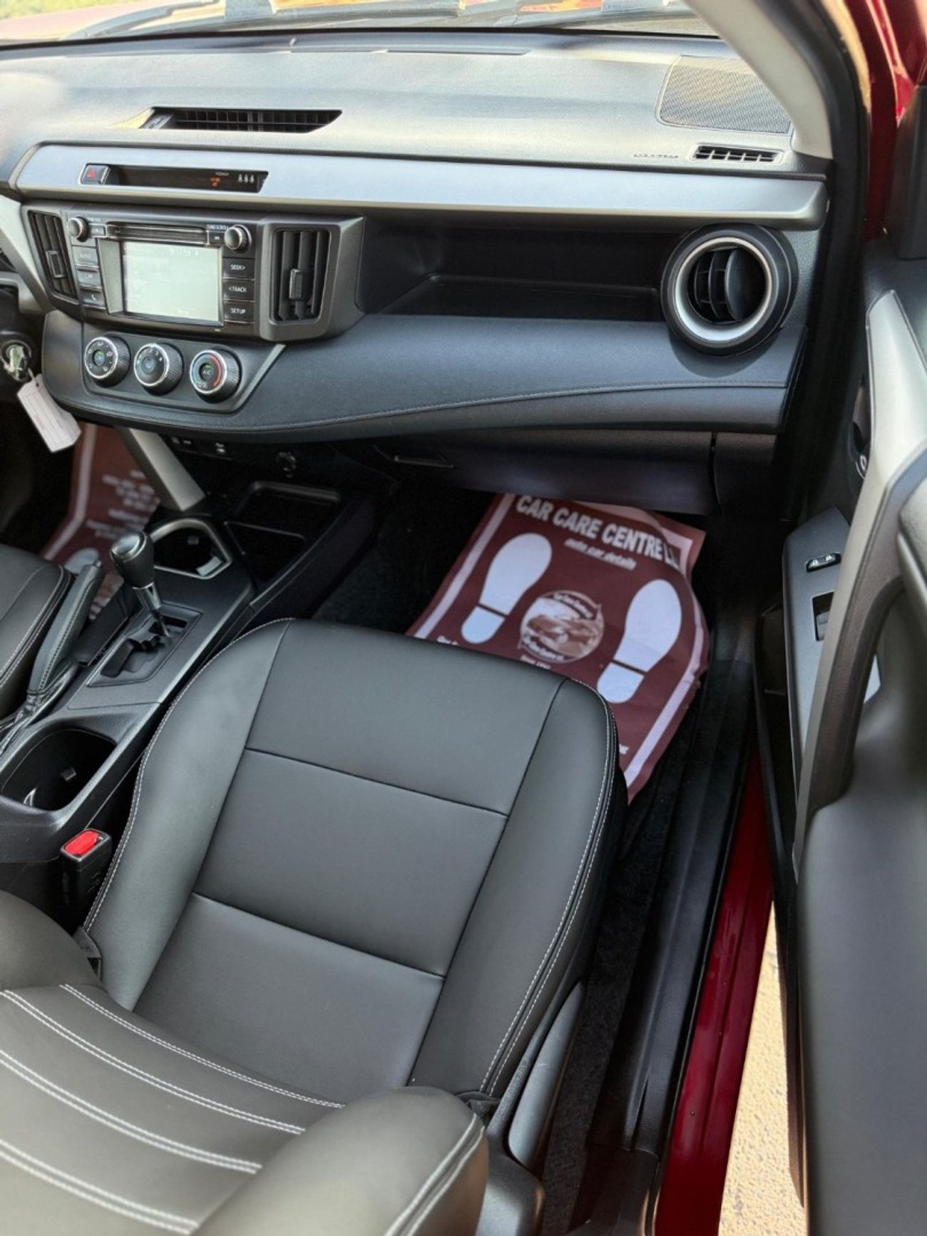 Toyota RAV4 4WD leather seats