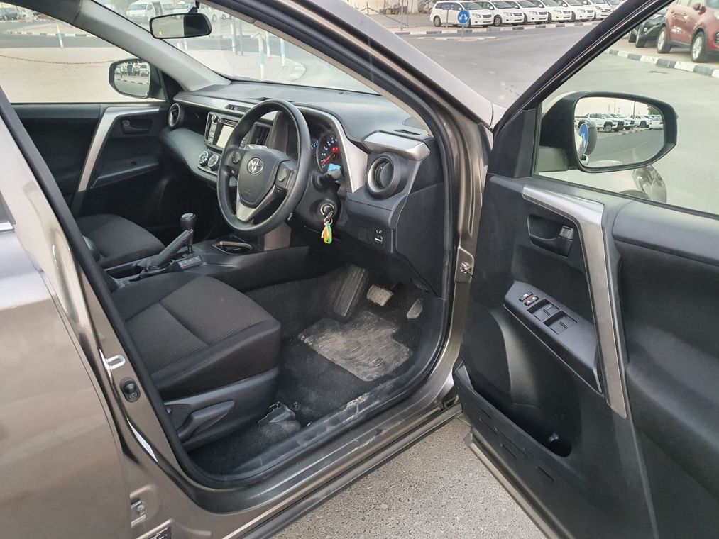 تويوتا راف ٤ Right hand drive Brown 2016