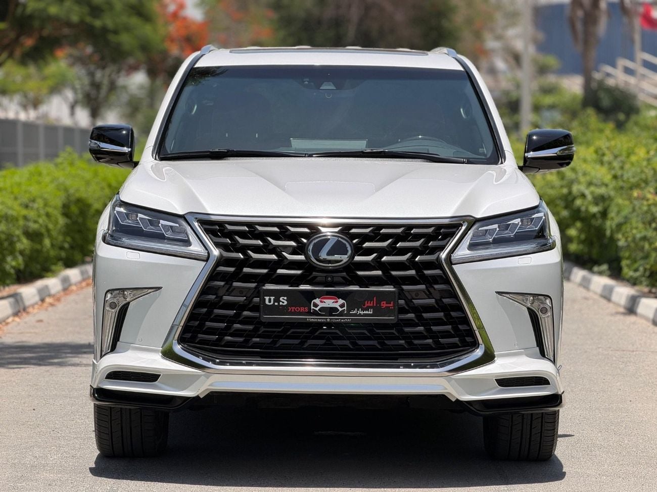Lexus LX570 SIGNATURE