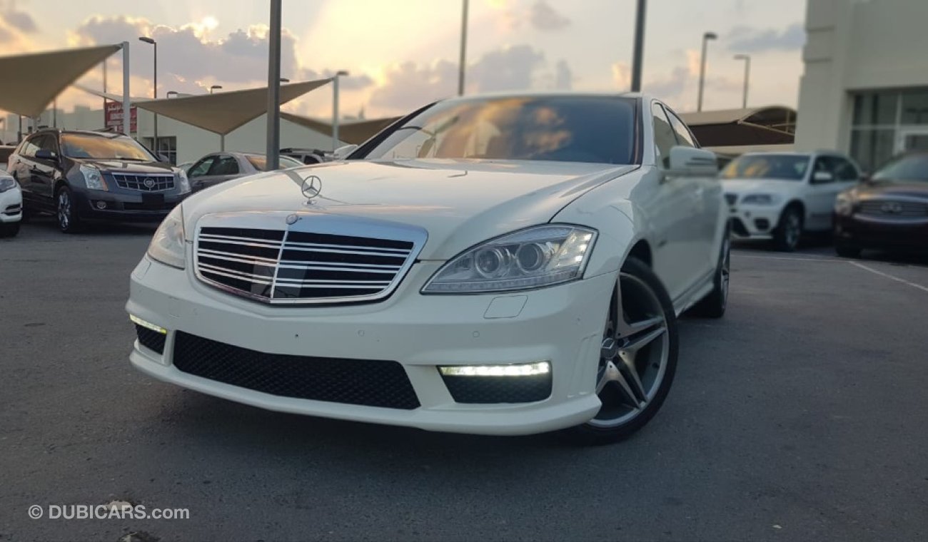 مرسيدس بنز S 500 موديل 2009 محول 2012 كت 63AMG فل مواصفات كراسي جلد ومثبت سرعه وتحكم كهربي كامل ونظام صوت ممتاز ونيت