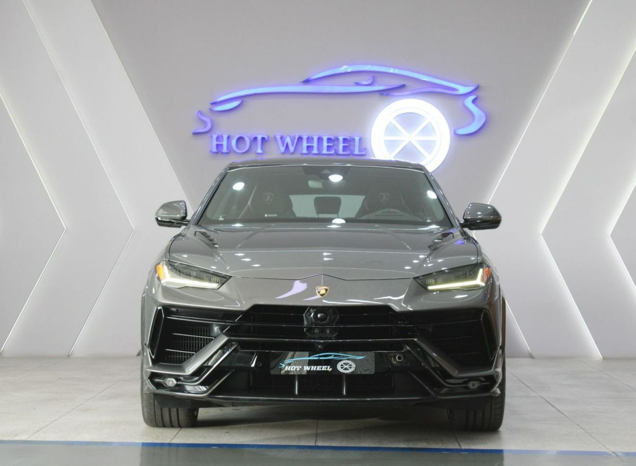 لامبورغيني اوروس 4.0T V8 Performante