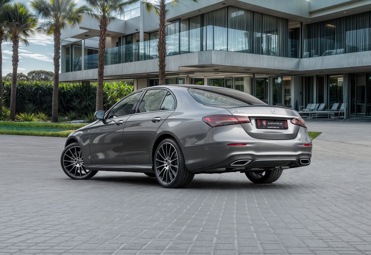 Mercedes-Benz E300 E300 | 3,917 P.M | 0% Downpayment | LOW KM | IMMACULATE!