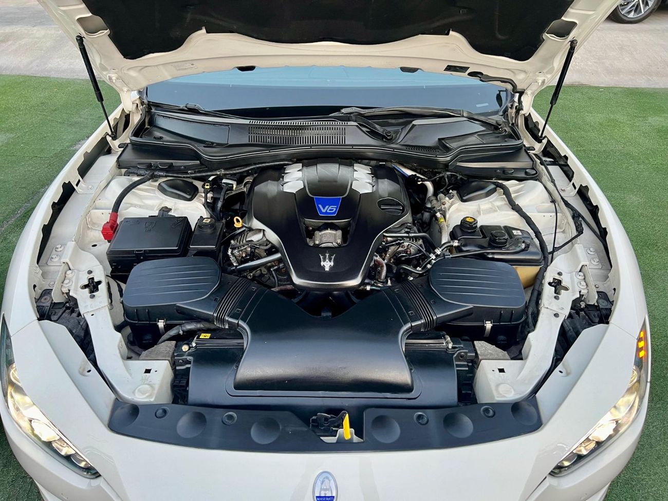 مازيراتي جيبلي S Q4 3.0L (410 HP) maelige warranty original km