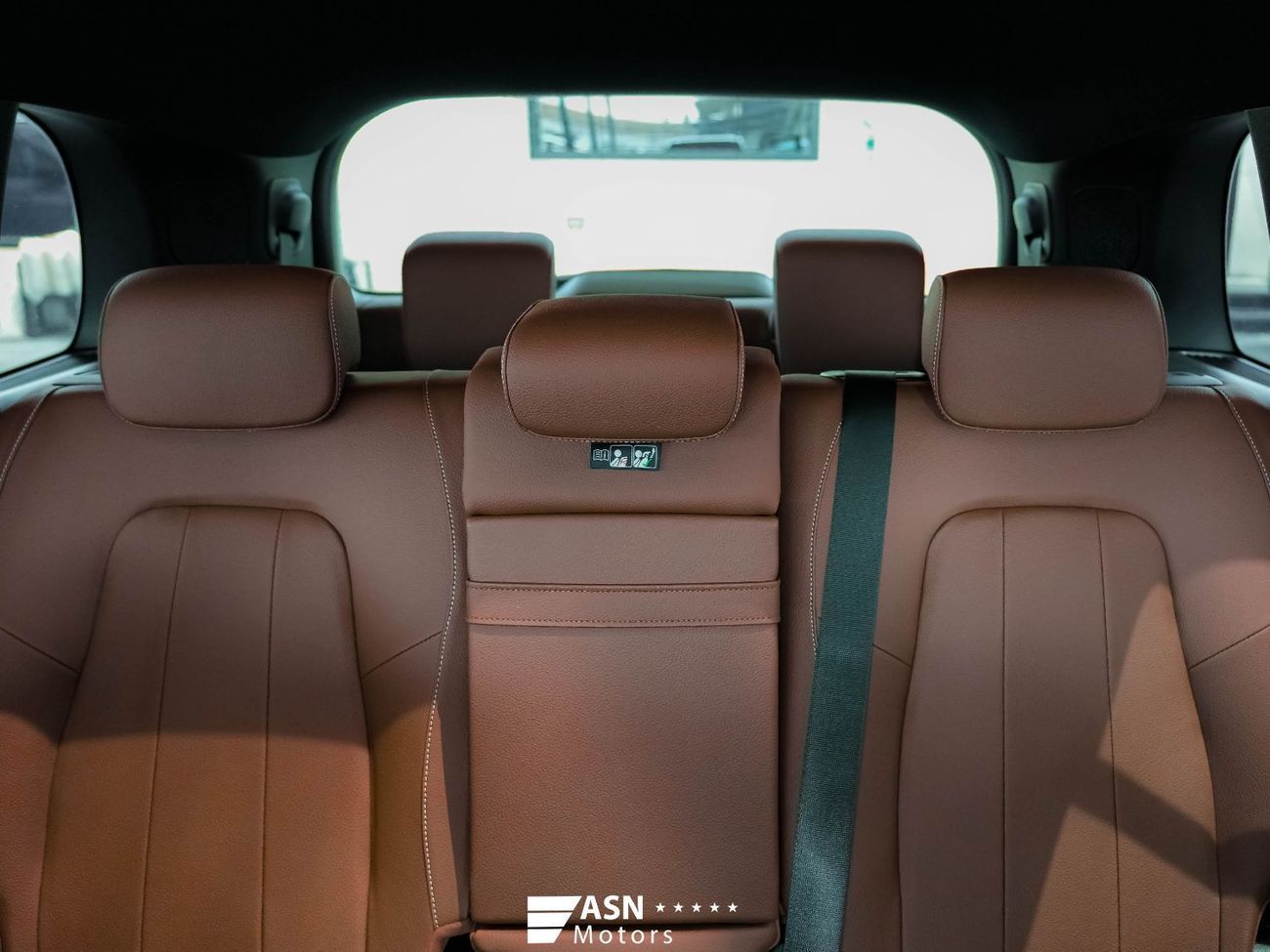 Mercedes-Benz GLB 200 Luxury 7 Seater 1.3 Turbo (Export Price)