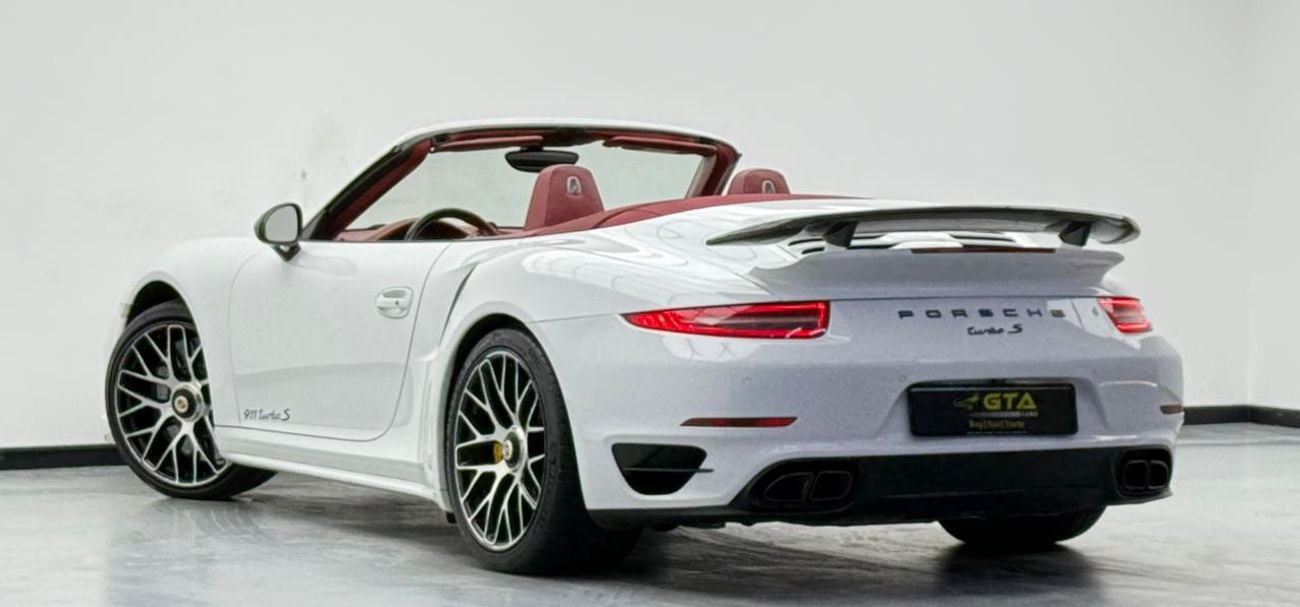 بورش 911 Turbo S 3.8L (530 HP) Convertible 2015 Porsche 911 Turbo S Cabriolet ,Service History ,Excellent Con