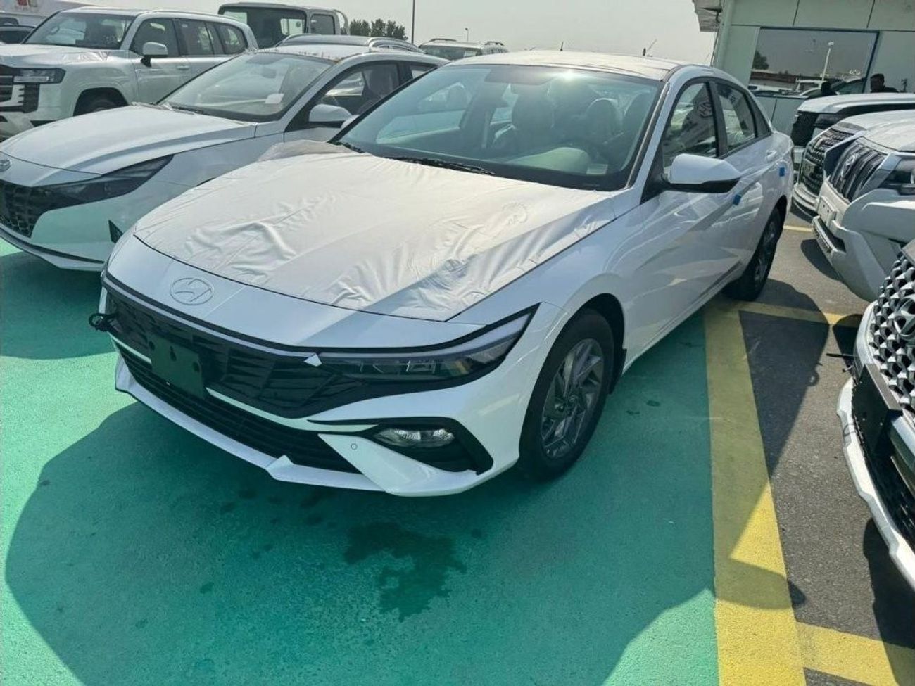 Hyundai Elantra 1.6L PETROL SUNROOF 2025 GCC