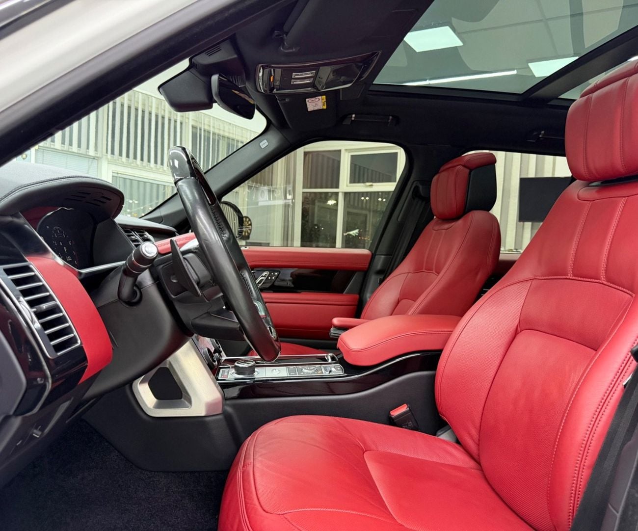 لاند روفر رينج روفر SE .. P400 .. FSH .. V6 .. Perfect Condition