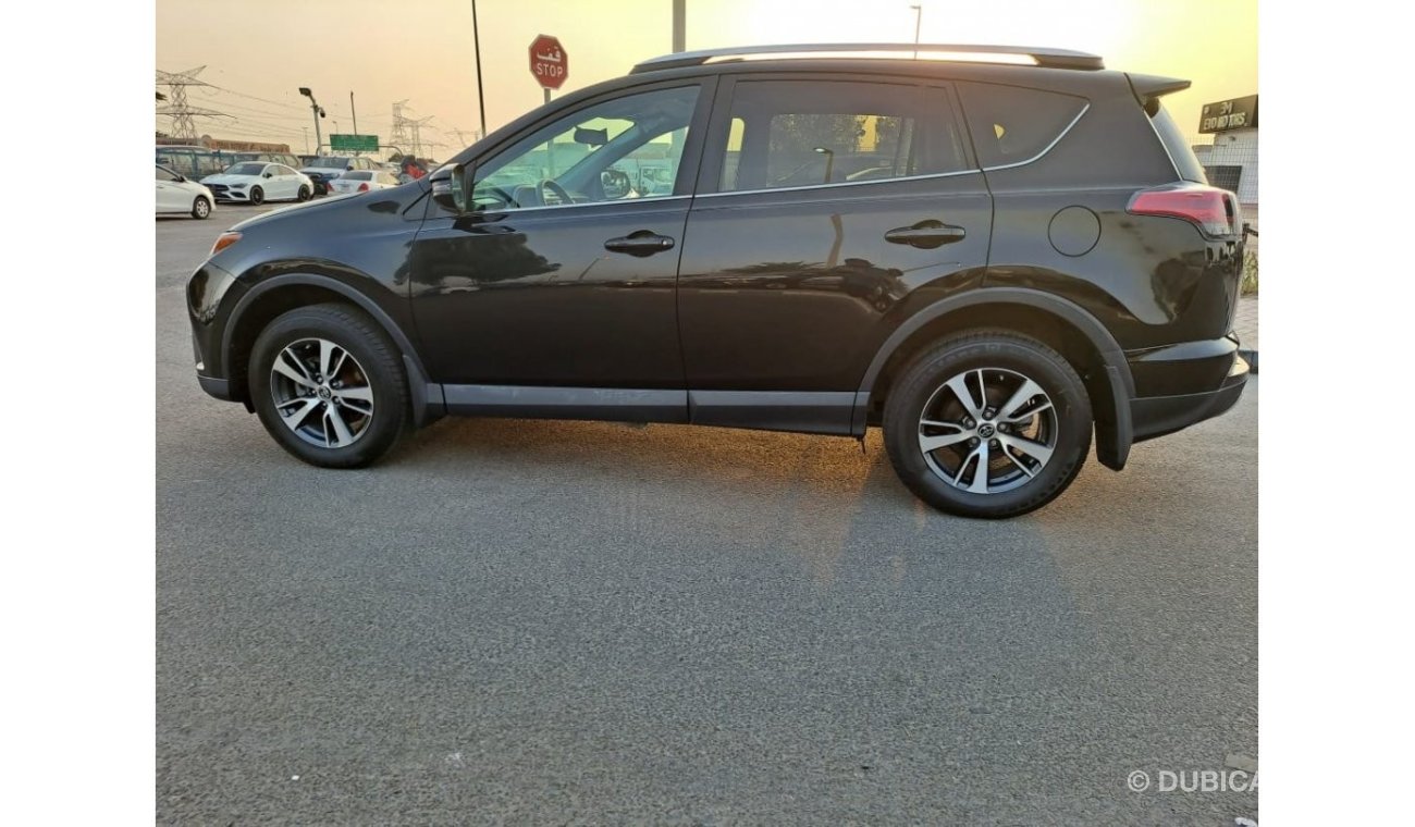 تويوتا راف ٤ TOYOTA RAV4 FULL OPTION