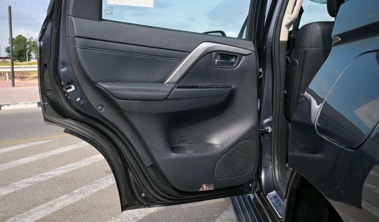 ميتسوبيشي مونتيرو سبورت Brand New Mitsubishi Montero Sport Prime Edition 2023 Export 3.0L A/T 4WD Petrol|Grey/Black|