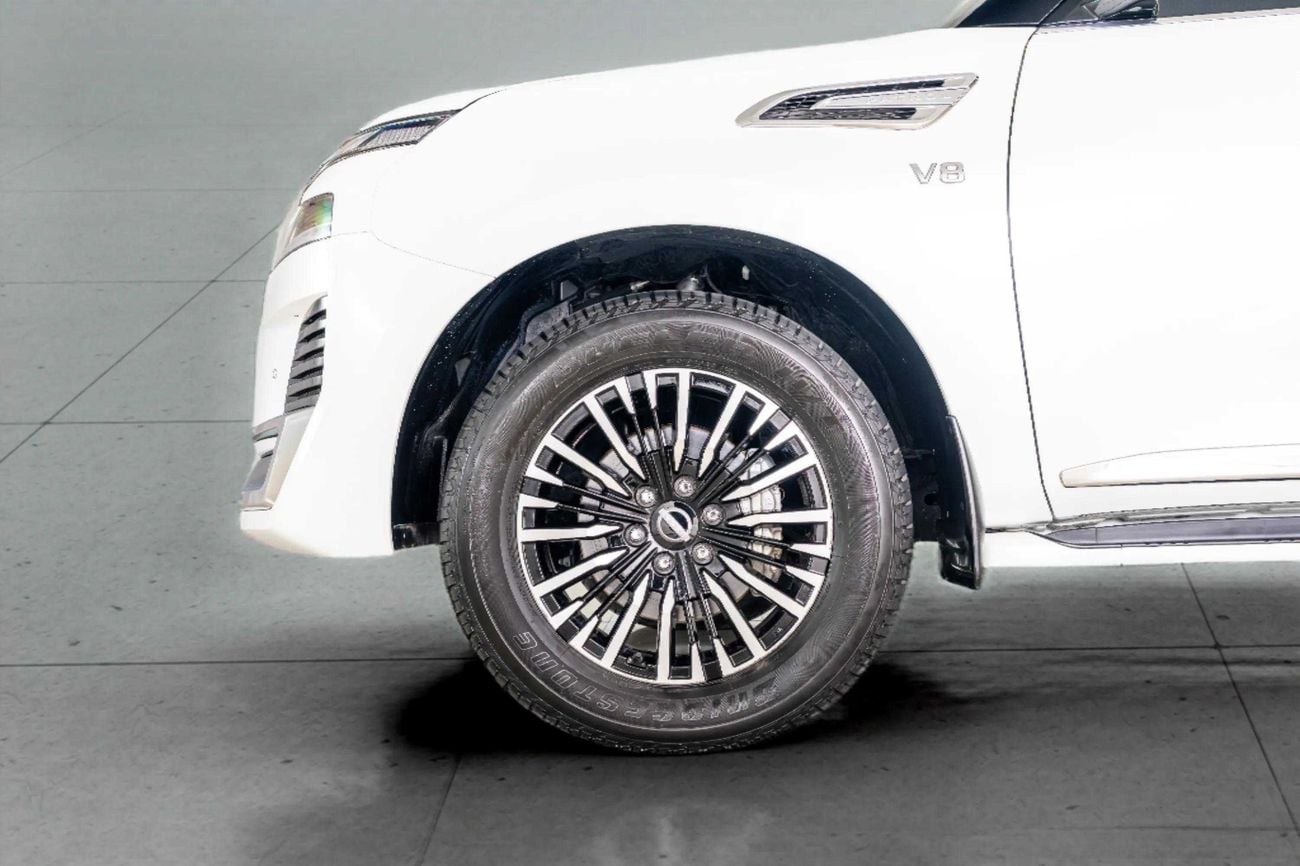 Nissan Patrol LE Platinum City 5.6L LE PLATINUM CITY 5.6