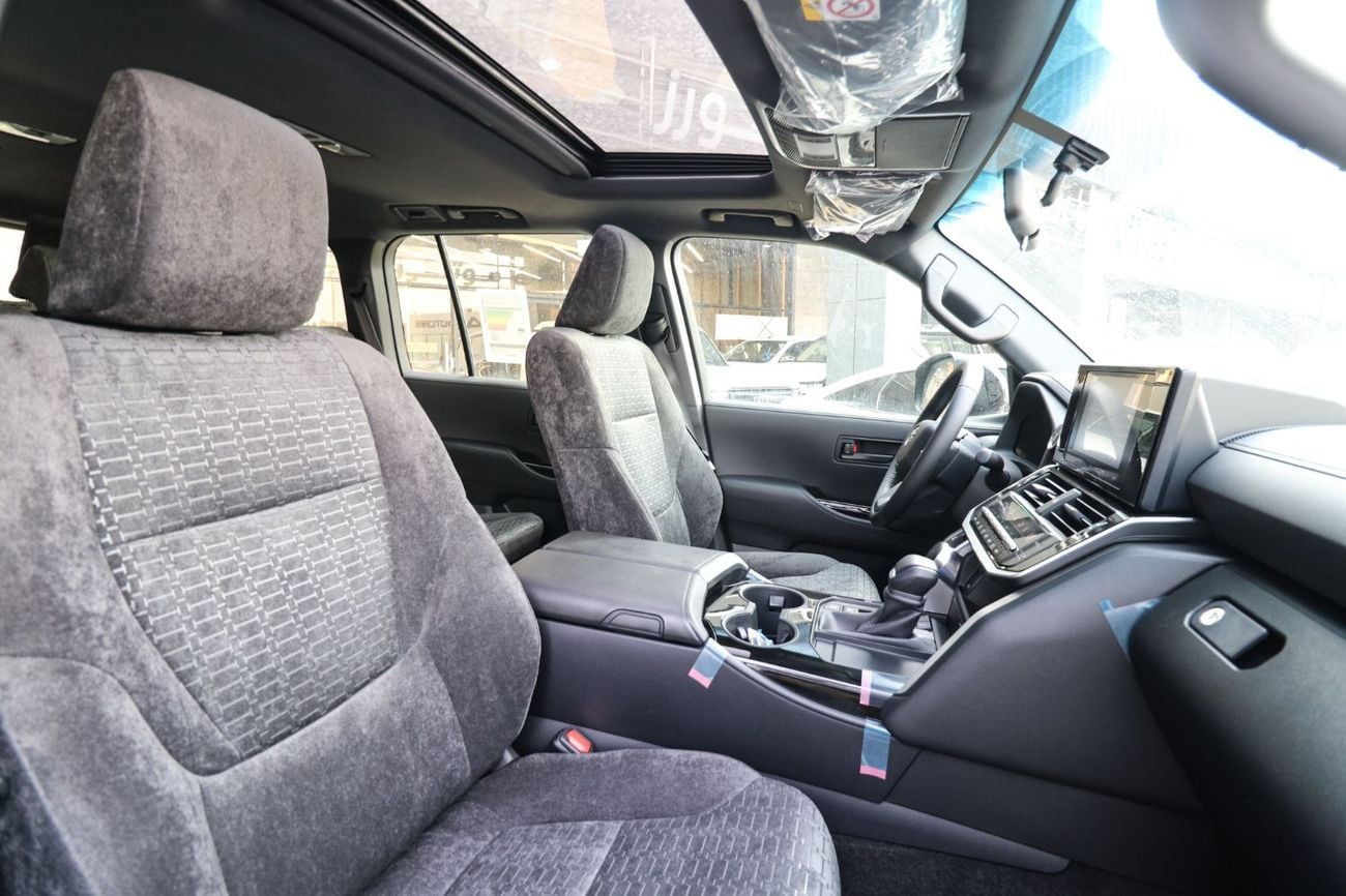 تويوتا لاند كروزر GXR EXR 4.0L Toyota Land Cruiser GXR 2025 | 4L Basic | White- Black | Best Price