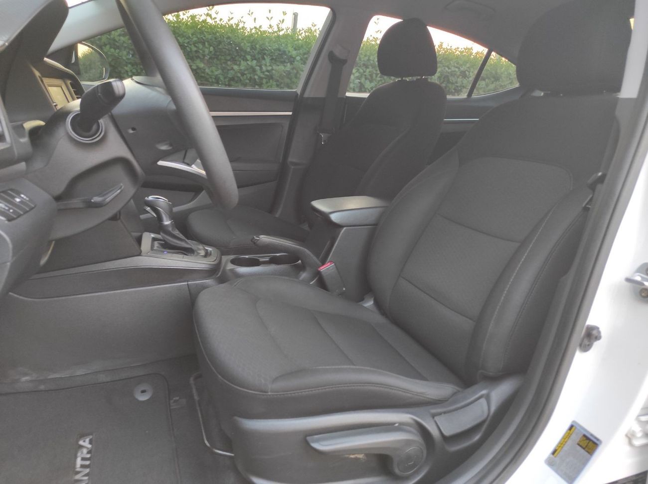 هيونداي إلانترا Comfort 2.0L Hyundai Elantra 2020 2.0 usa full automatic