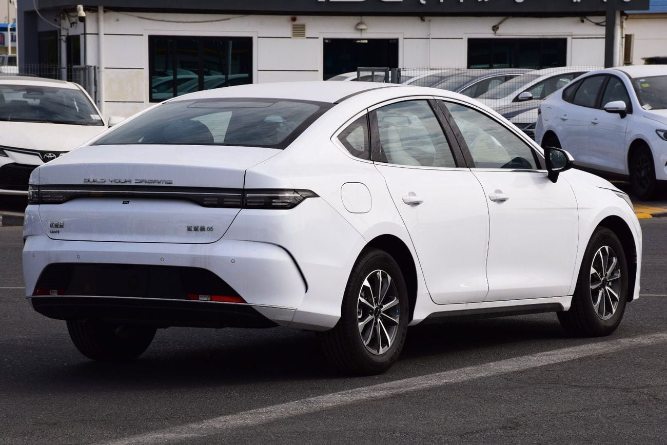 BYD Destroyer 05 STD (NON GCC) 1.5L Hybrid 4 Cylinder | LHD