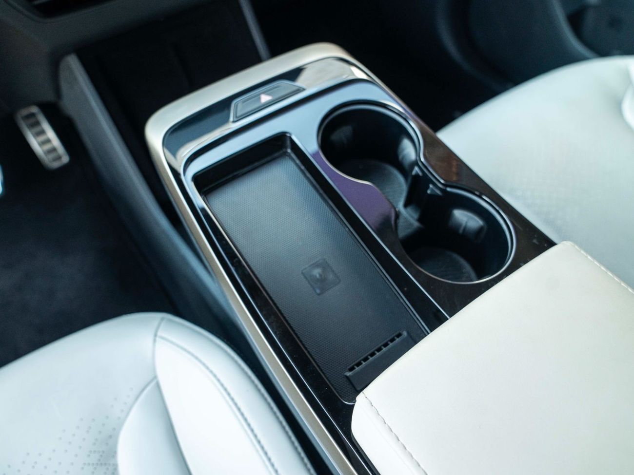 Jetour Dashing AED 1,494 PM • DASHING 1.6L TURBO LUXURY • LOW KM • OFFICIAL JETOUR AGENCY WARRANTY UNTIL 2030