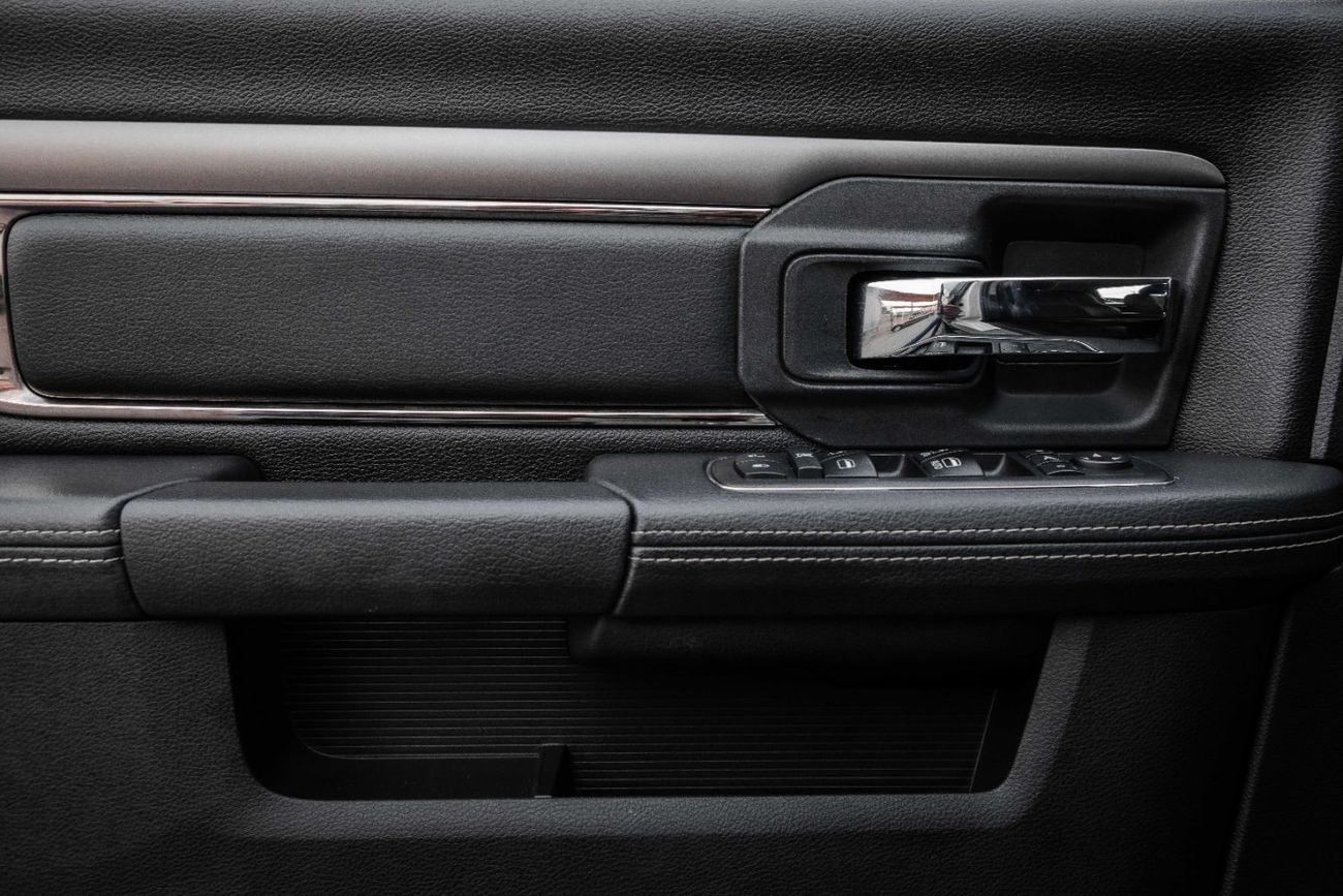 RAM 1500 V8 4x4 | 2,154 P.M  | 0% Downpayment | Agency Warranty 2030!