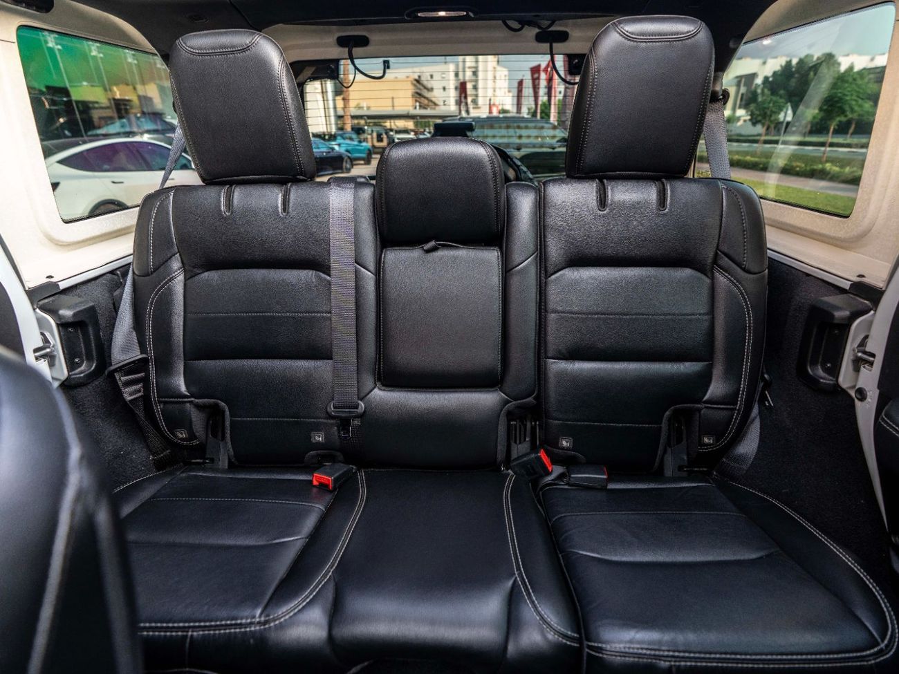 Jeep Wrangler Sahara 3.6L A/T (5 Seater)