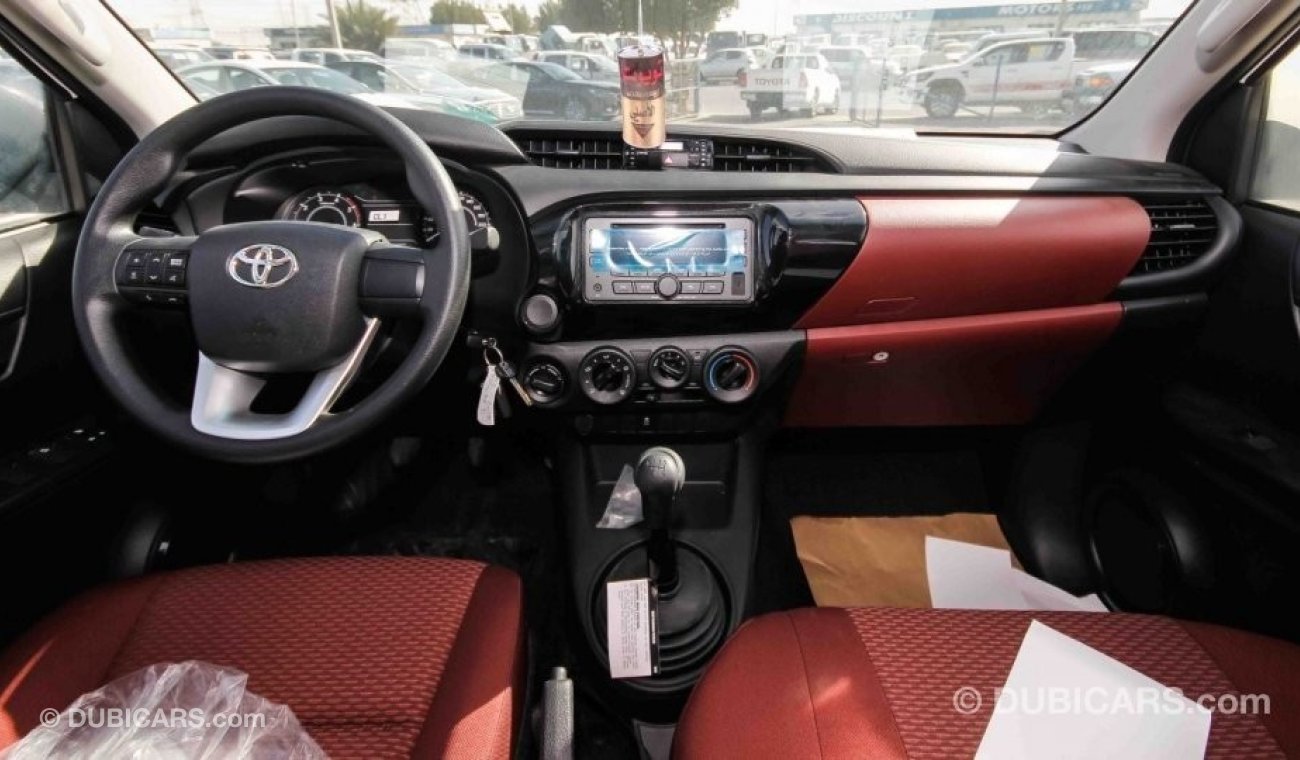 Toyota Hilux 2018 4X4 S-GL2 mid options