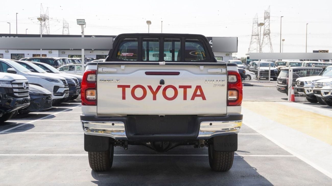تويوتا هيلوكس GLS 2.7L AWD