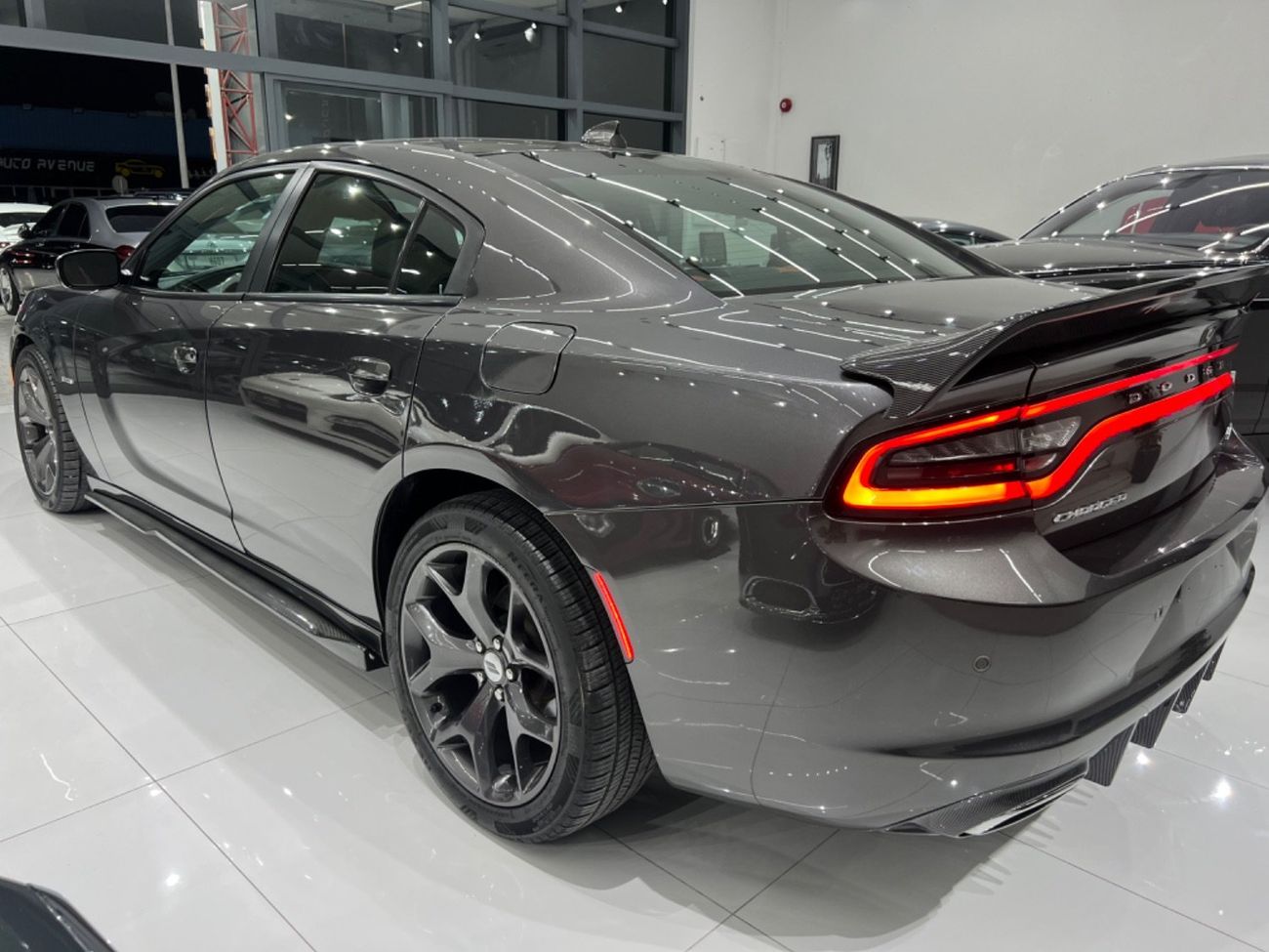 Dodge Charger R/T Mid 5.7L