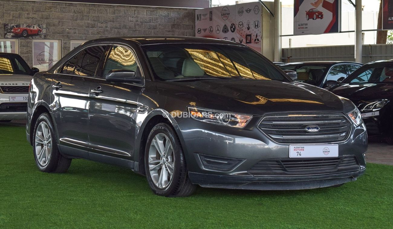 Ford Taurus AWD