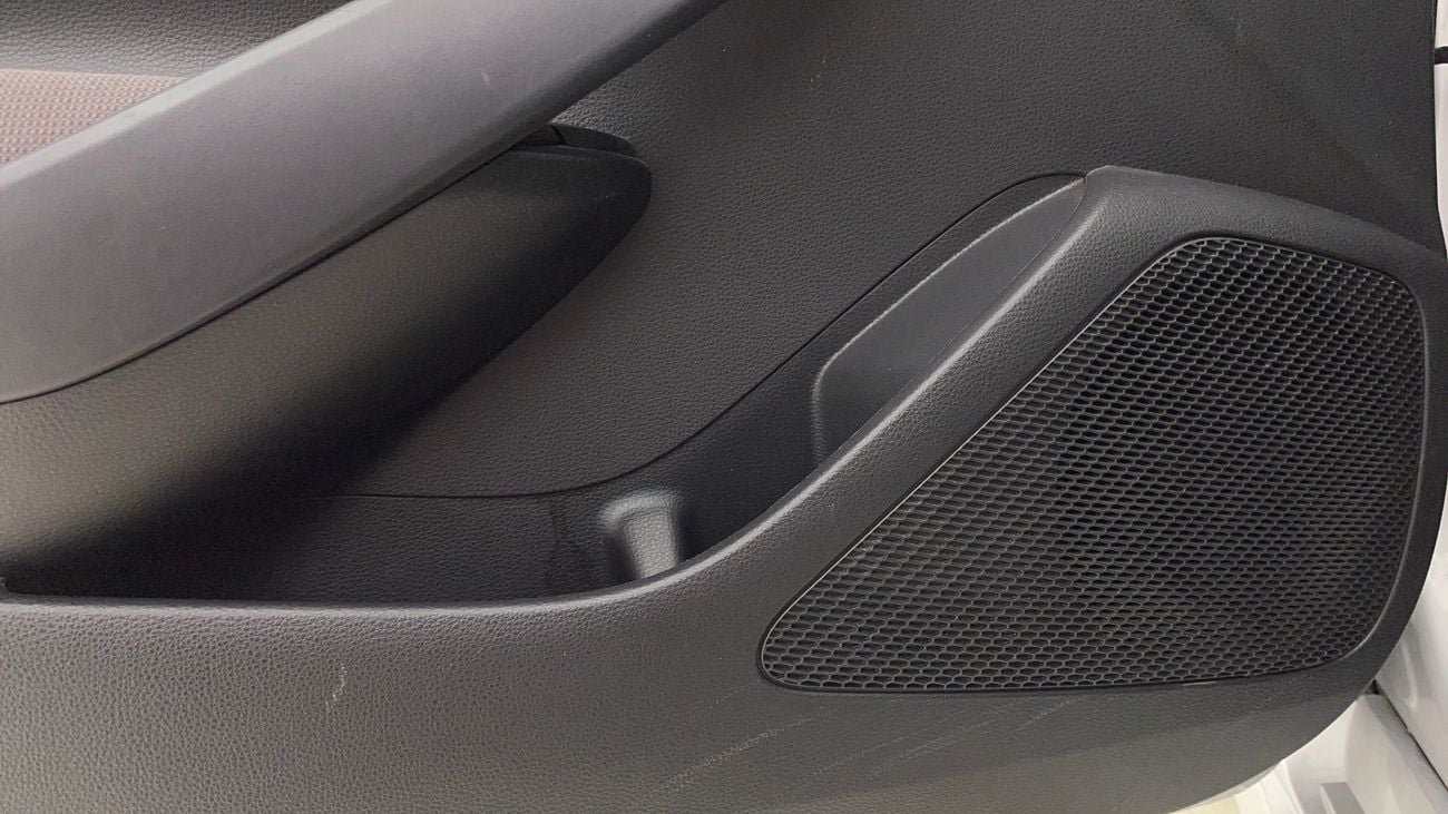 تويوتا كورولا XLI 1.6 | بدون دفعة مقدمة | اختبار القيادة في المنزل