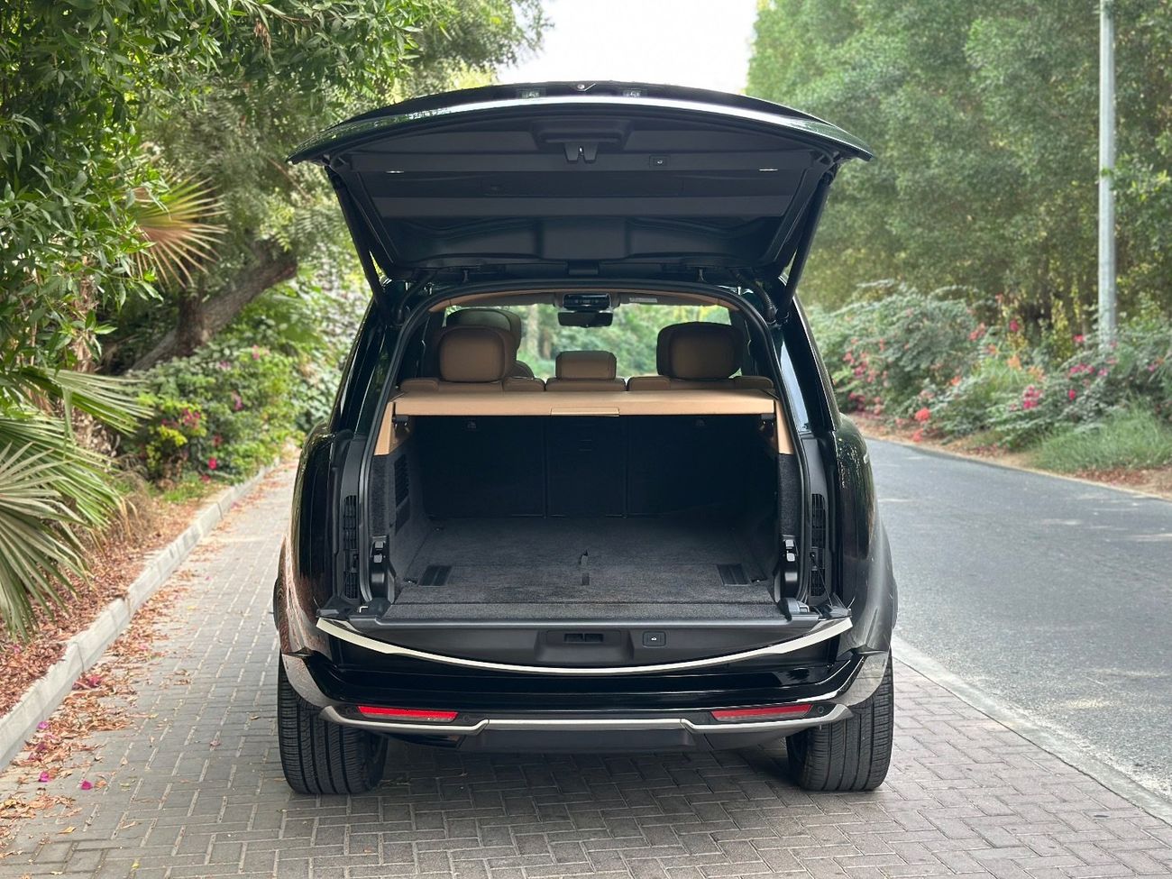 Land Rover Range Rover 2024 | Vogue P350 Autobiography | Diesel | 3.0L V6 | 345 HP | EU Specs | Full Option | 16K KM | Perf