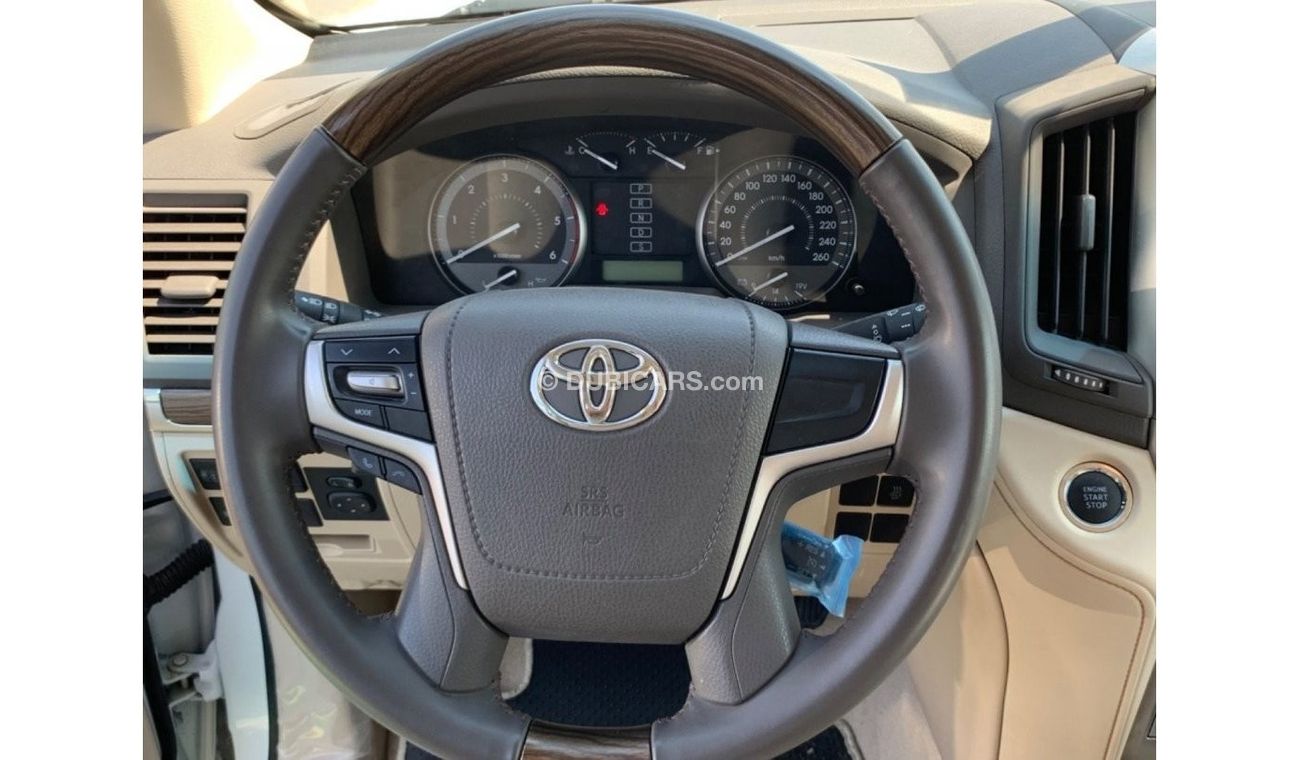 Toyota Land Cruiser GXR2