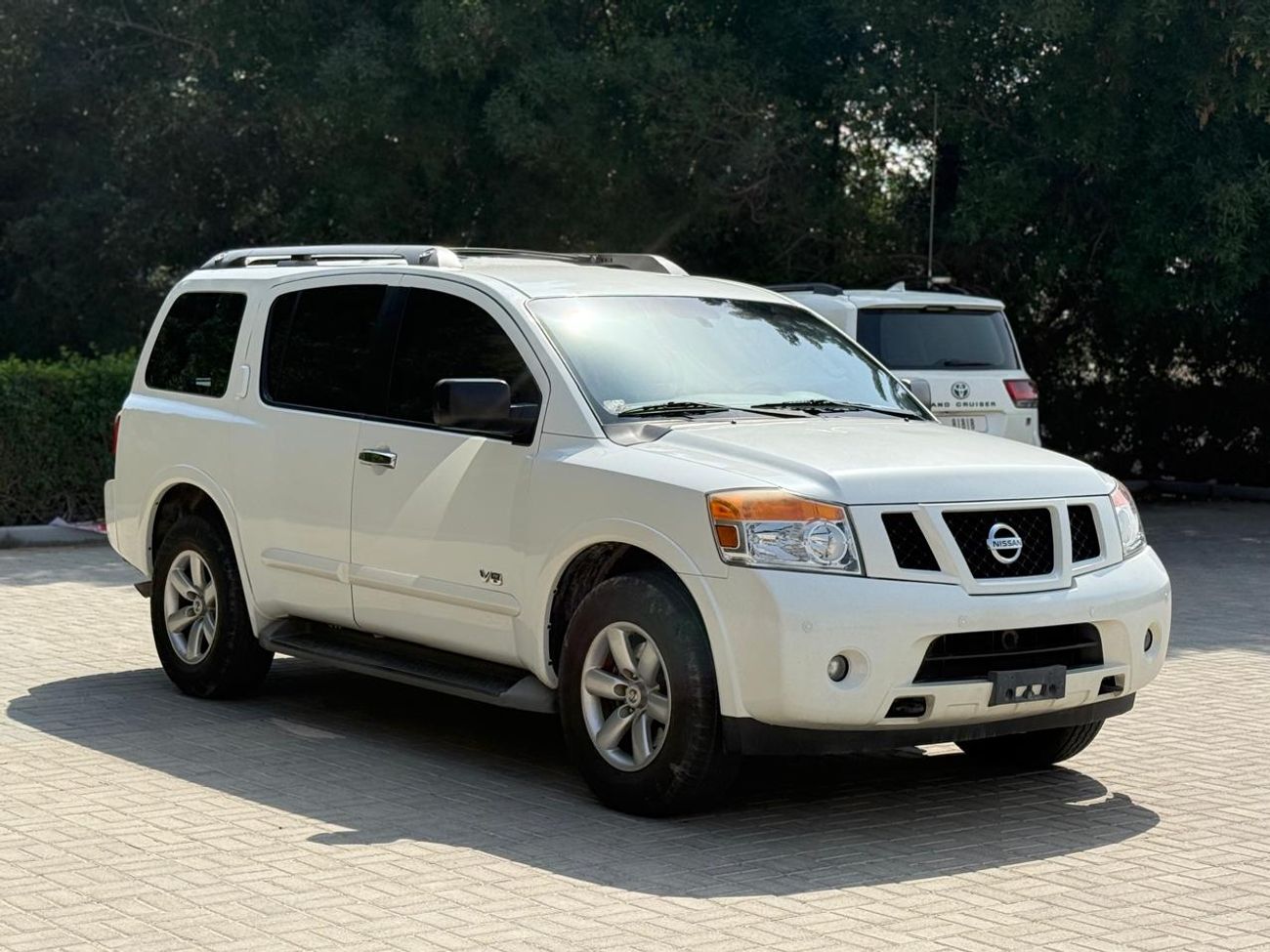Nissan Armada SE 5.6L (317 HP)