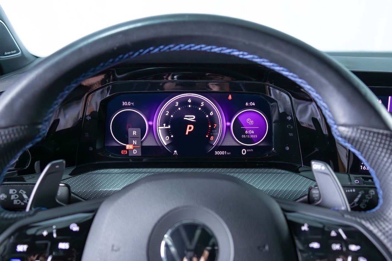 فولكس واجن جولف ار Base 2.0T