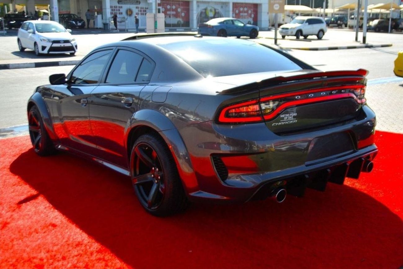 Dodge Charger SRT HELLCAT WIDEBODY SXT Mid 3.6L SRT KIT & WIDR BODE // SUN ROOF //AIR BAGS // VERY GOOD CONDITION