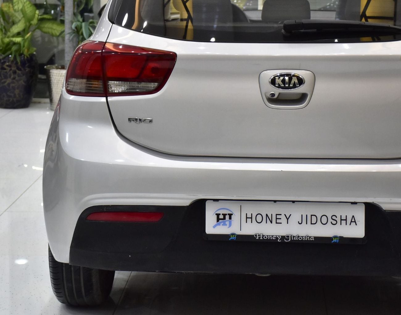 Kia Rio LX EXCELLENT DEAL for our KIA Rio ( 2021 Model ) in Silver Color GCC Specs
