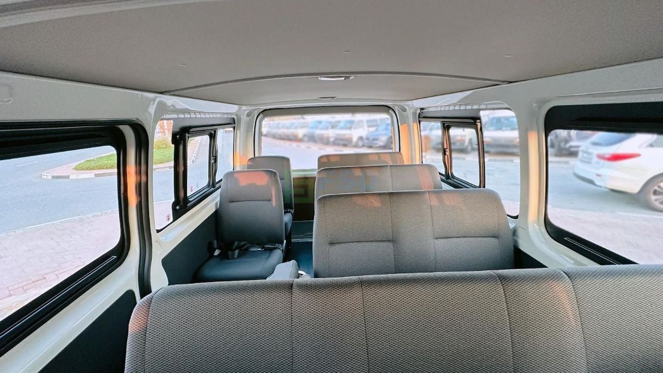Toyota Hiace Toyota Hiace 2.5L STD Diesel Roof M/T With A/C MY-2024(Export only Africa)