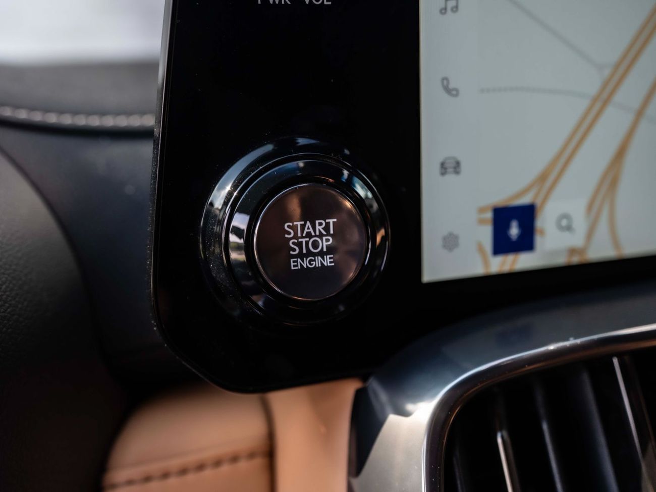 Lexus LX 600 Prestige 3.5L ( CYL)