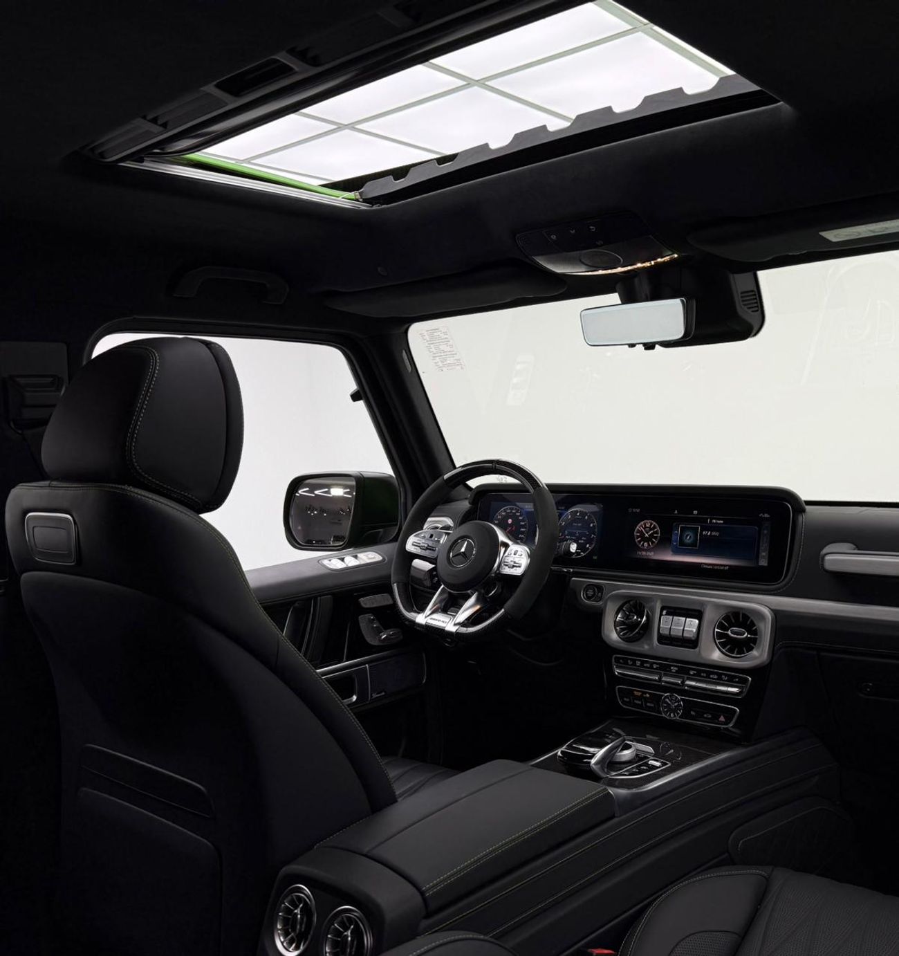 Mercedes-Benz G 63 AMG 4X4² 2022 Mercedes-AMG G63 4×4² ,Gargash Warranty + Service Contract  ,Full Service History ,Excellent Co