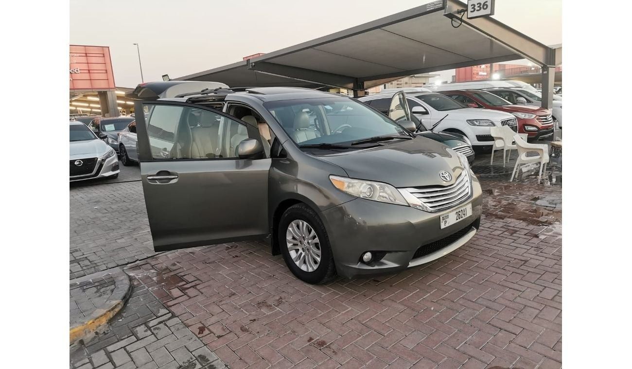 تويوتا سيينا In excellent condition and requires no expenses