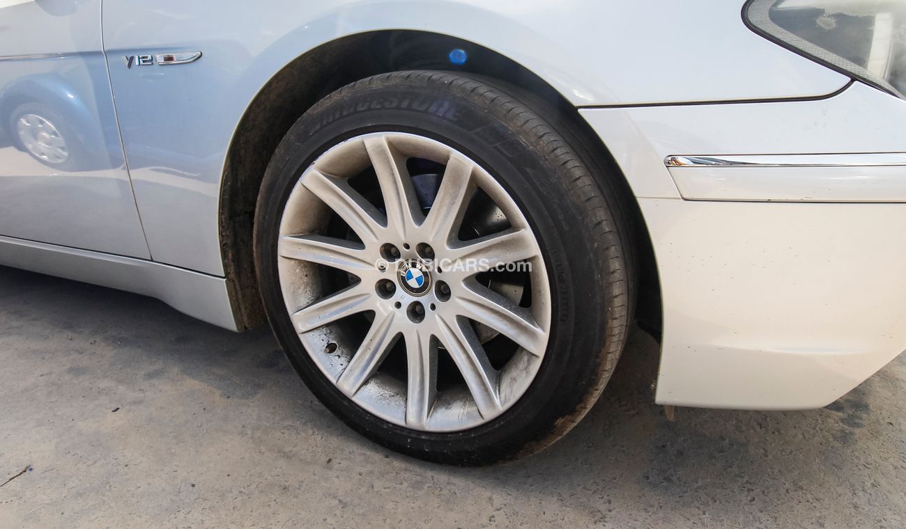 بي أم دبليو 760Li LI V12