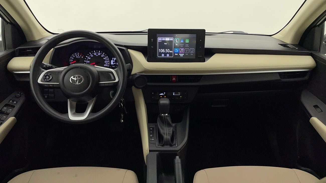 تويوتا يارس E 1.5 | بدون دفعة مقدمة | اختبار القيادة في المنزل