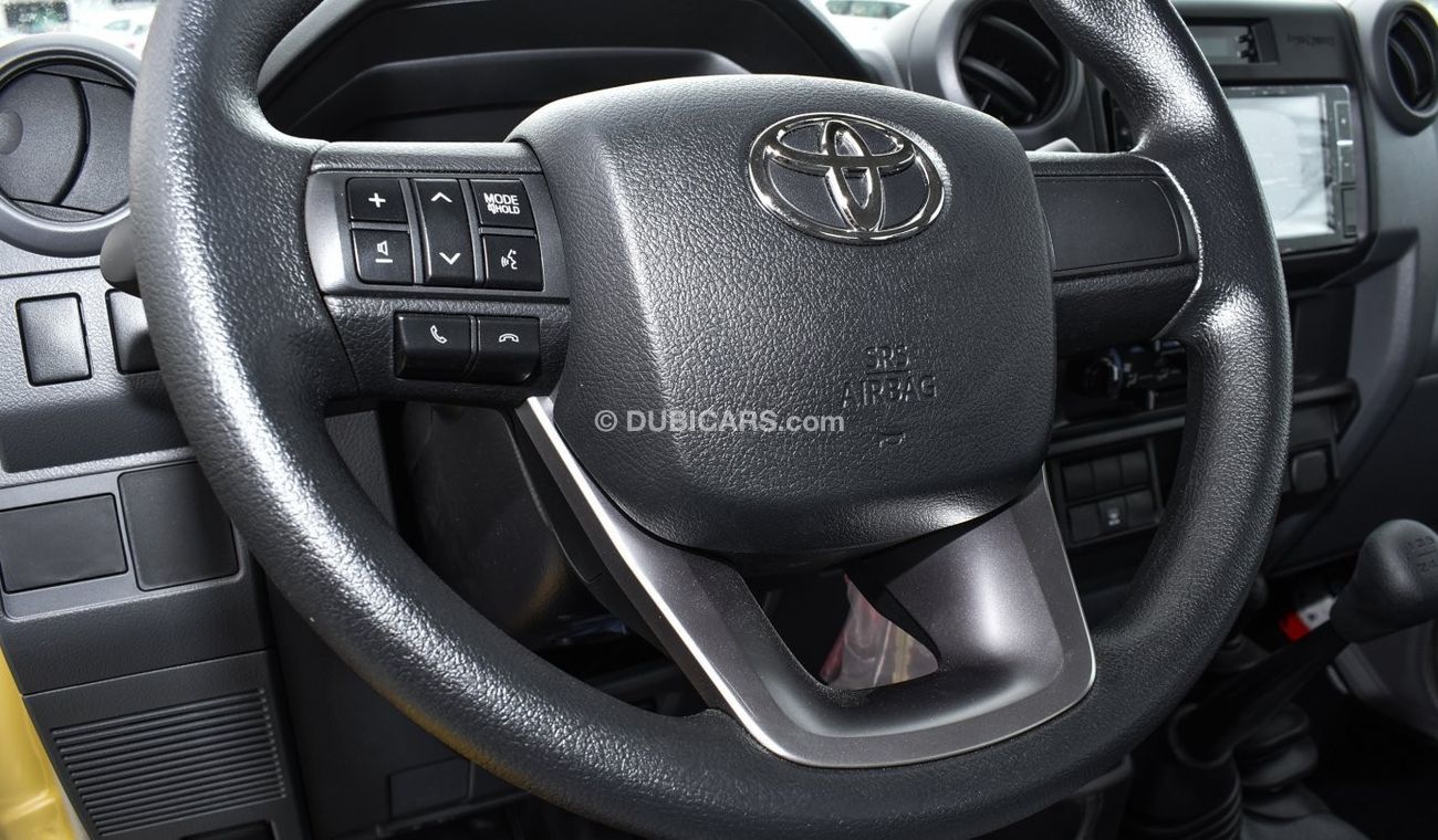 تويوتا لاند كروزر 70 4.0L V6 Petrol M/T