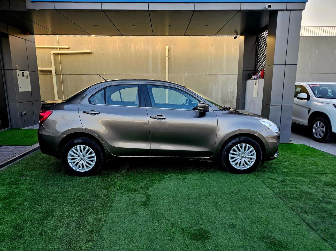 سوزوكي دزاير DZIRE GLX / GCC / 1.2L / 2 KEYS / ACCIDENT FREE