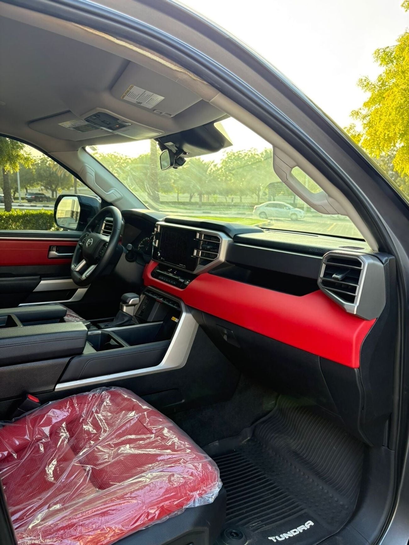 Toyota Tundra 2023 Full Option 4X4