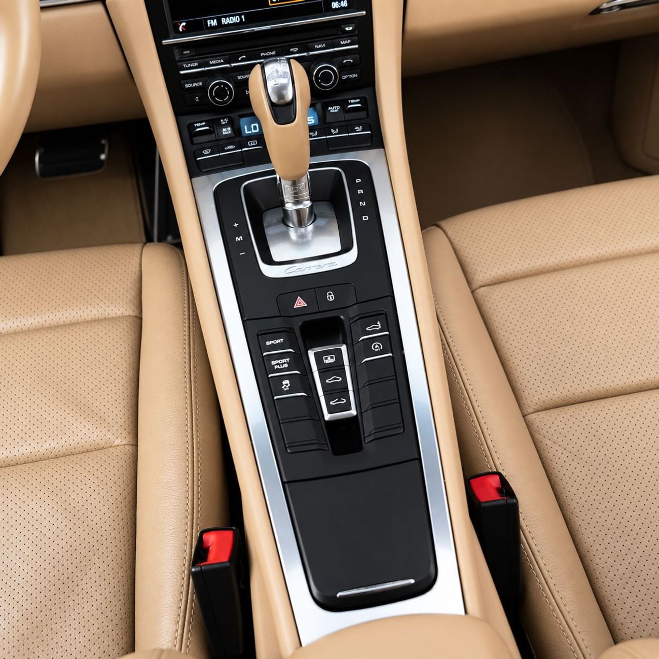 Porsche 911 CARRERA AED 199,950 CASH • Porsche 911 Carrera • 1 Year Warranty
