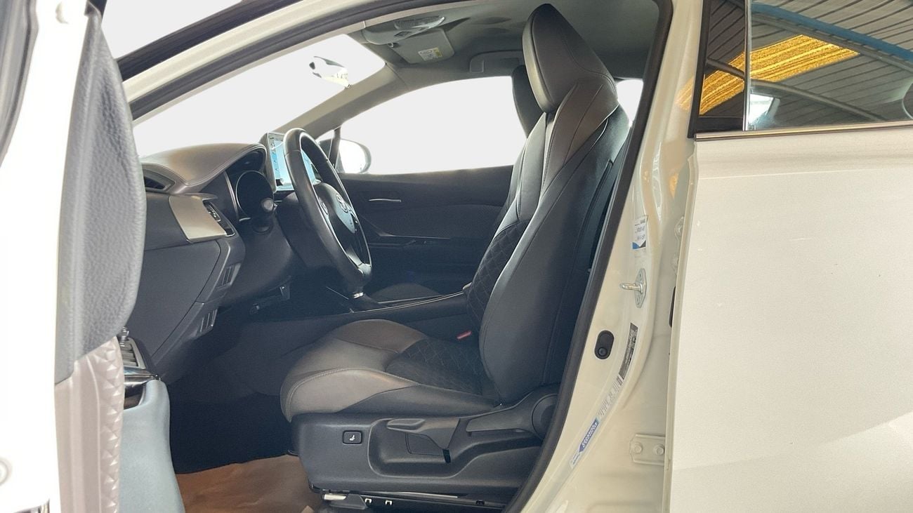 Toyota C-HR VX | Guaranteed Warranty | 0 Down Payment